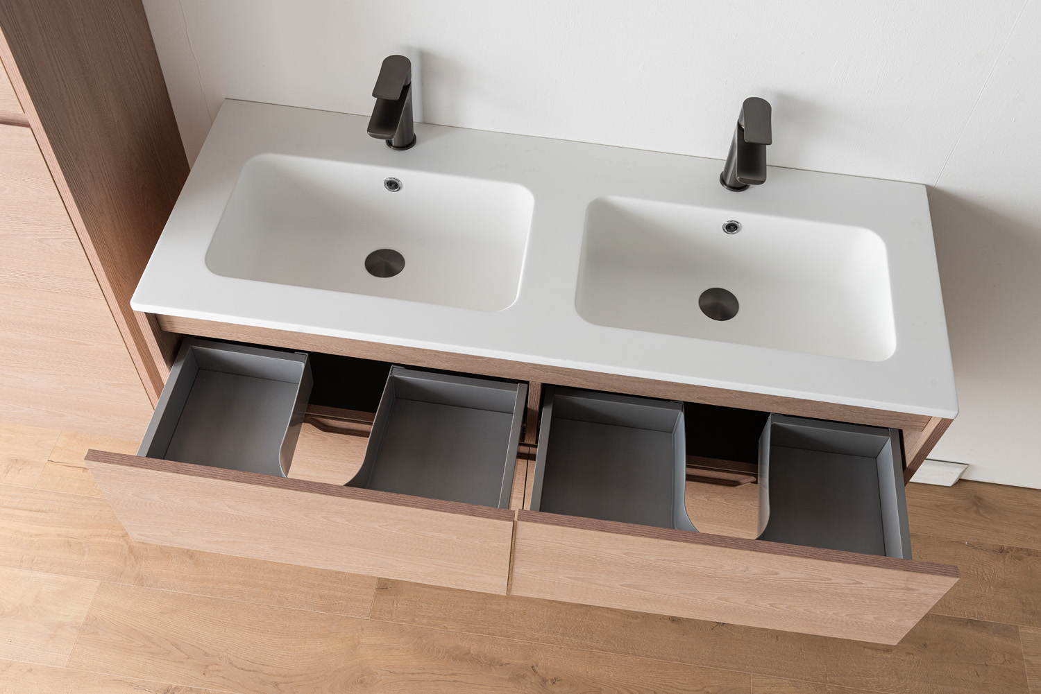 Meuble de salle de bains Tarik chêne Nordic suspendu avec double vasque blanc mat 120cm
