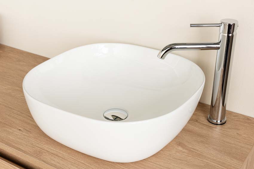 Badkamermeubel Bella eik hangend met dubbele opbouwkom glanzend wit 150cm