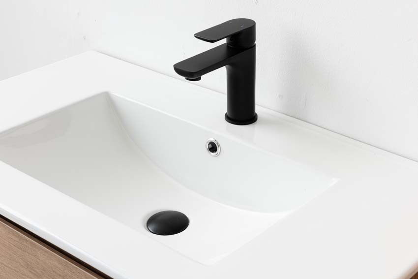 Badkamermeubel Bianca eik hangend met enkele wastafel glanzend wit 80cm Badkamermeubel Bianca eik hangend met enkele wastafel glanzend wit 80cm