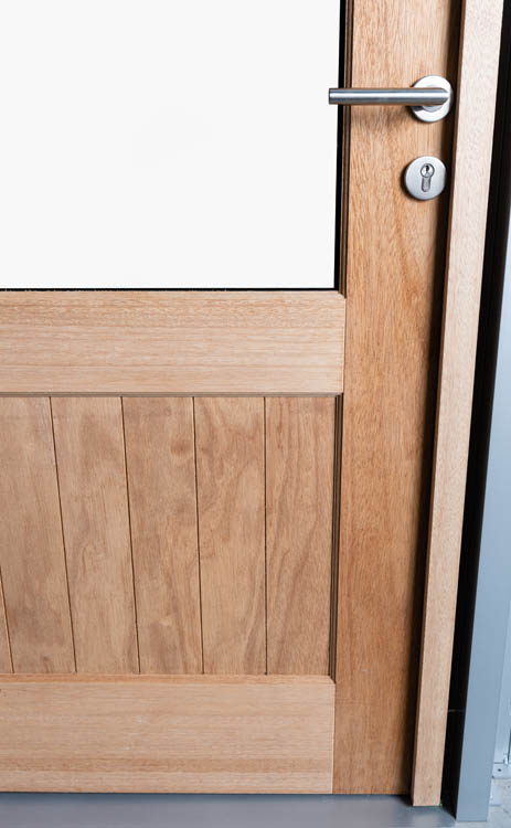 Porte extérieure bois meranti naturel verre clair 940x2145mm poussant à droite