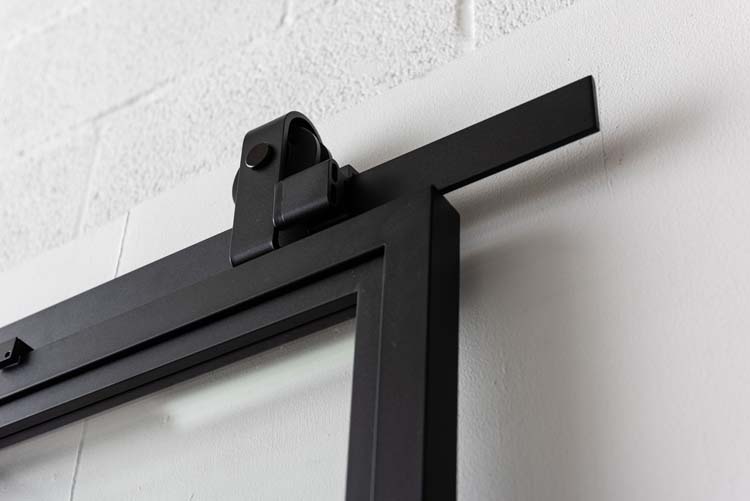 Porte coulissante simple en acier complète Tyra 8R 100x235cm + rail noir