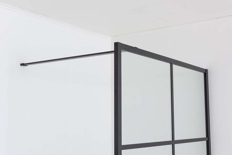 Douchewand Uma zwart profiel 140x200cm met stang