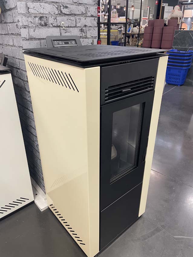 Pelletkachel Model 10 - 9,3kW - 185m3 - crème - 44x48x102cm