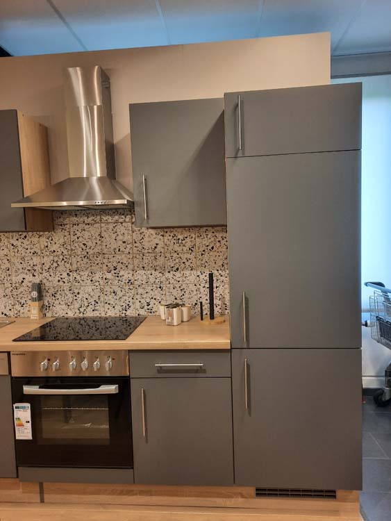 Keuken Ymir mat grijs 280cm - inox wanddampkap - zonder toestellen