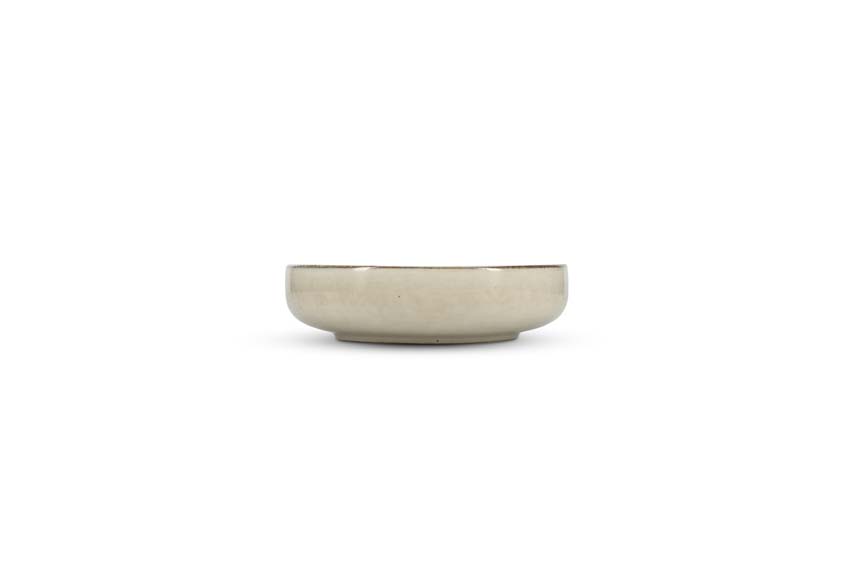 Assiette creuse Salt & Pepper Meridian en faïence beige Ø22x6cm