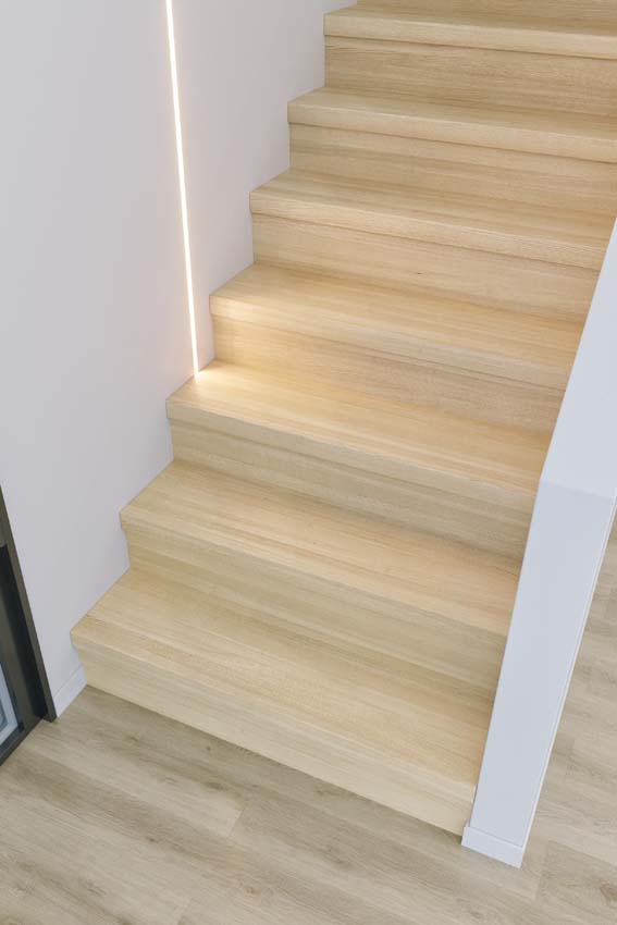 Dubbele traptrede Maestro Idaho Oak 130x61x5,6cm