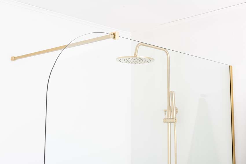 Douchewand Avery klaar glas 137x200cm