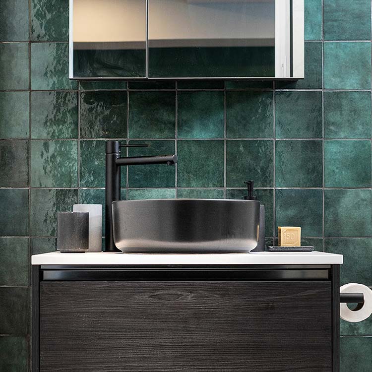 Carrelage mural Alisa vert brillant 13,2x13,2cm