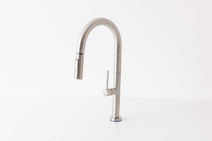 Robinet de cuisine Maverick inox brossé avec bec extractible Robinet de cuisine Maverick inox brossé avec bec extractible