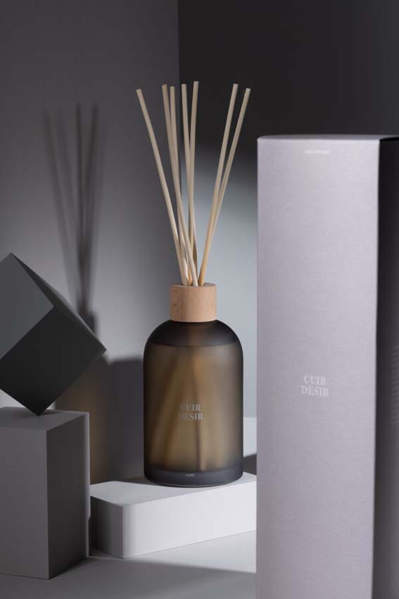 Geurstokjes Accords Essentiels Cuir Desir 550ml