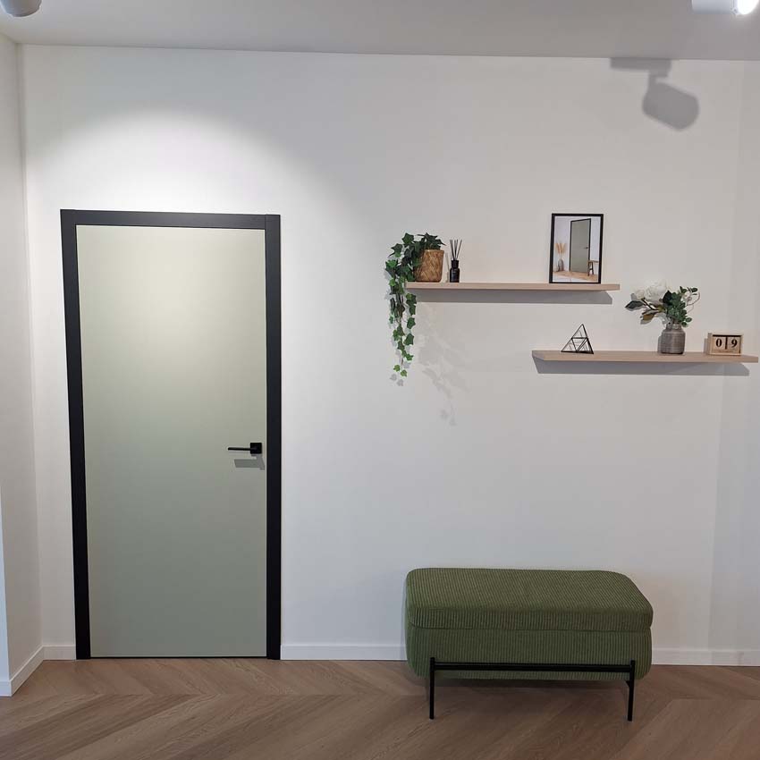 Complete binnendeur Senso saliegroen 201,5x63cm tubespaan omkeerbaar + deurkast zwart 16,5cm