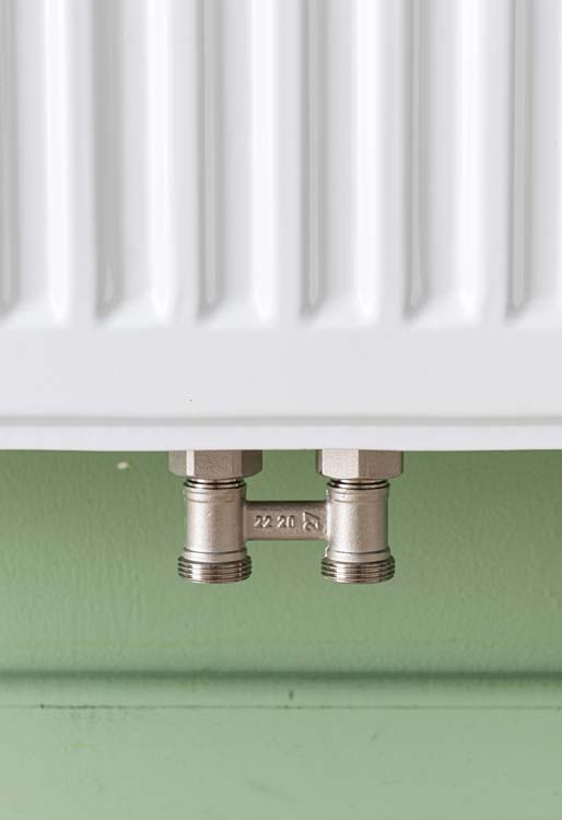 Radiator type 33 8-aansluiting 90 x 70 cm 2257 watt