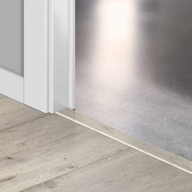 Profilé Incizo Quick-Step 13 x 48 x 2150 mm Béton gris clair