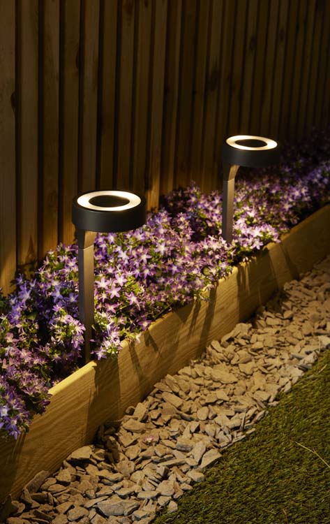 Solar laterne avec pointe Milan noir 10 lumen