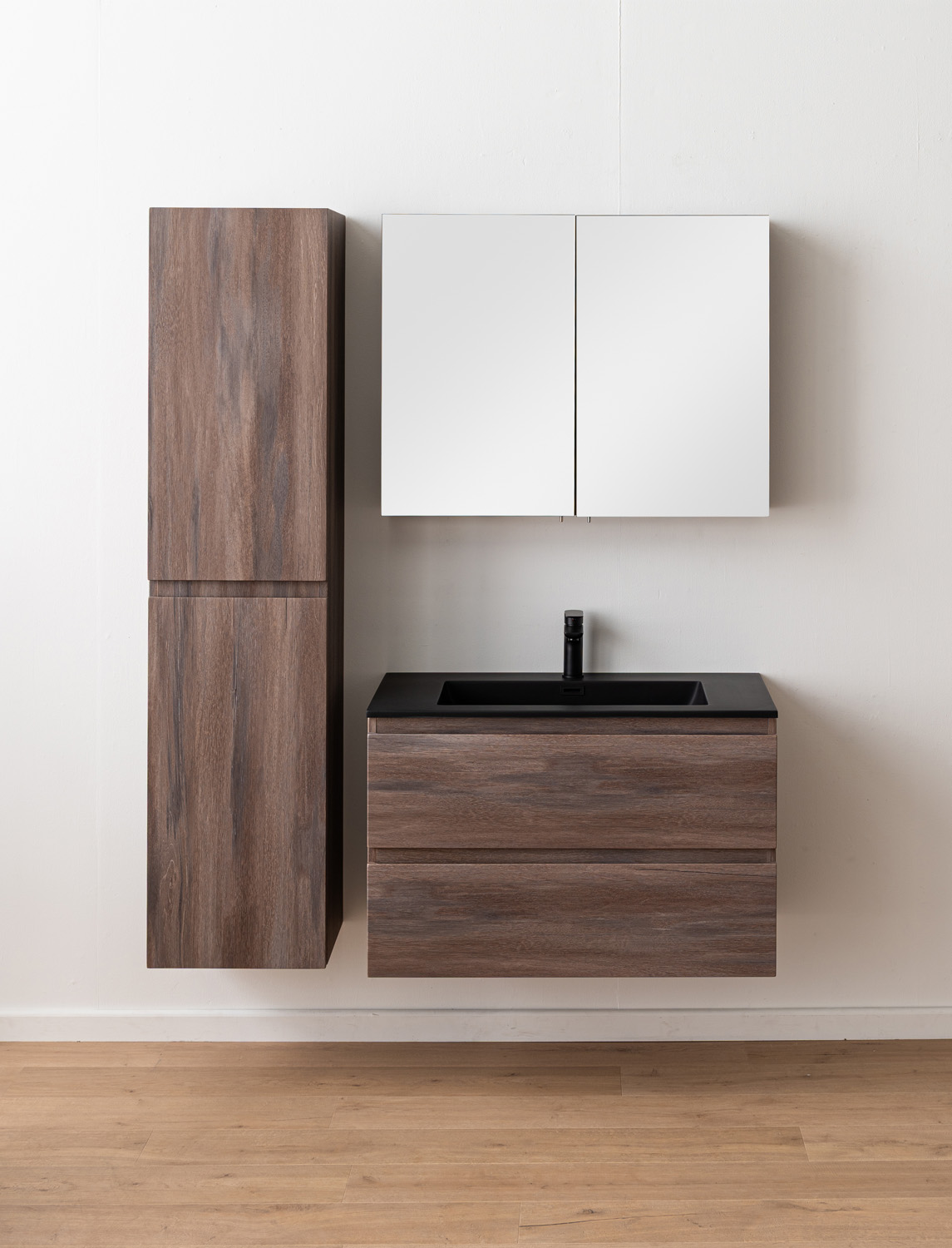 Badkamermeubel Tarik amber eik hangend met enkele wastafel mat zwart 90cm