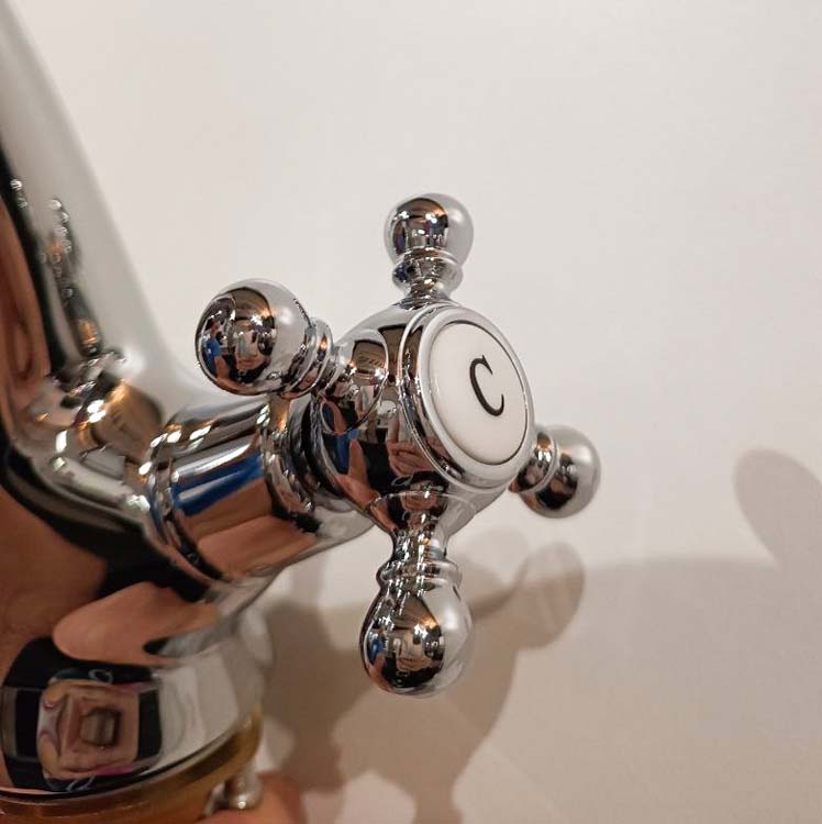 Wastafelkraan Mina chroom