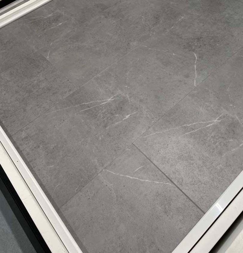 Sol vinyle dalle 5mm gris sheep 61x30,5cm avec sous-couche