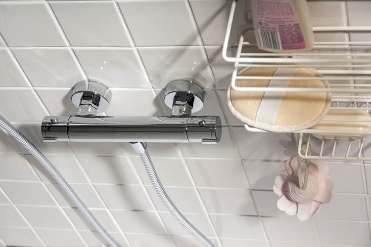 Douchekraan thermostatisch Levi 12cm HOH chroom Douchekraan thermostatisch Levi 12cm HOH chroom
