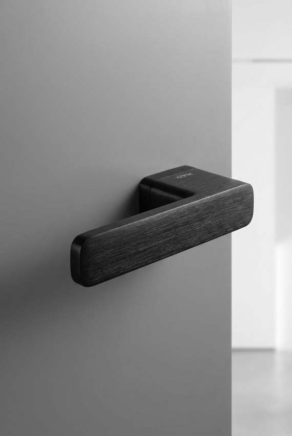 Deurkruk Xinnix 001 aluminium geanodiseerd zwart complete set excl. rosas