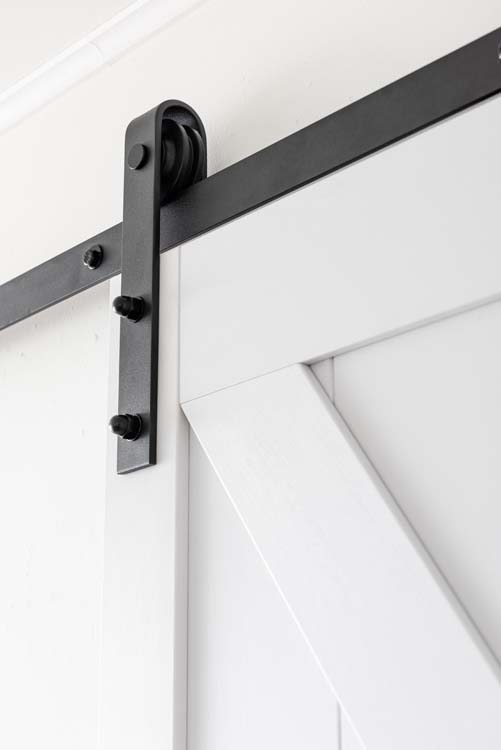 Complete enkele schuifdeur Barn Tito wit 91,4x213,4cm + rail robust zwart