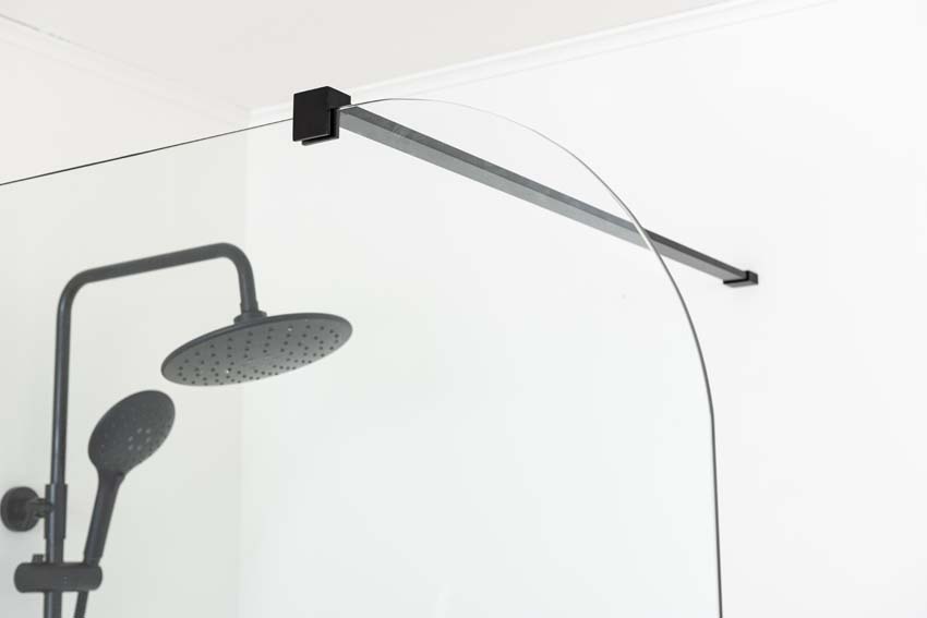 Douchewand Avery afgerond 117x200cm