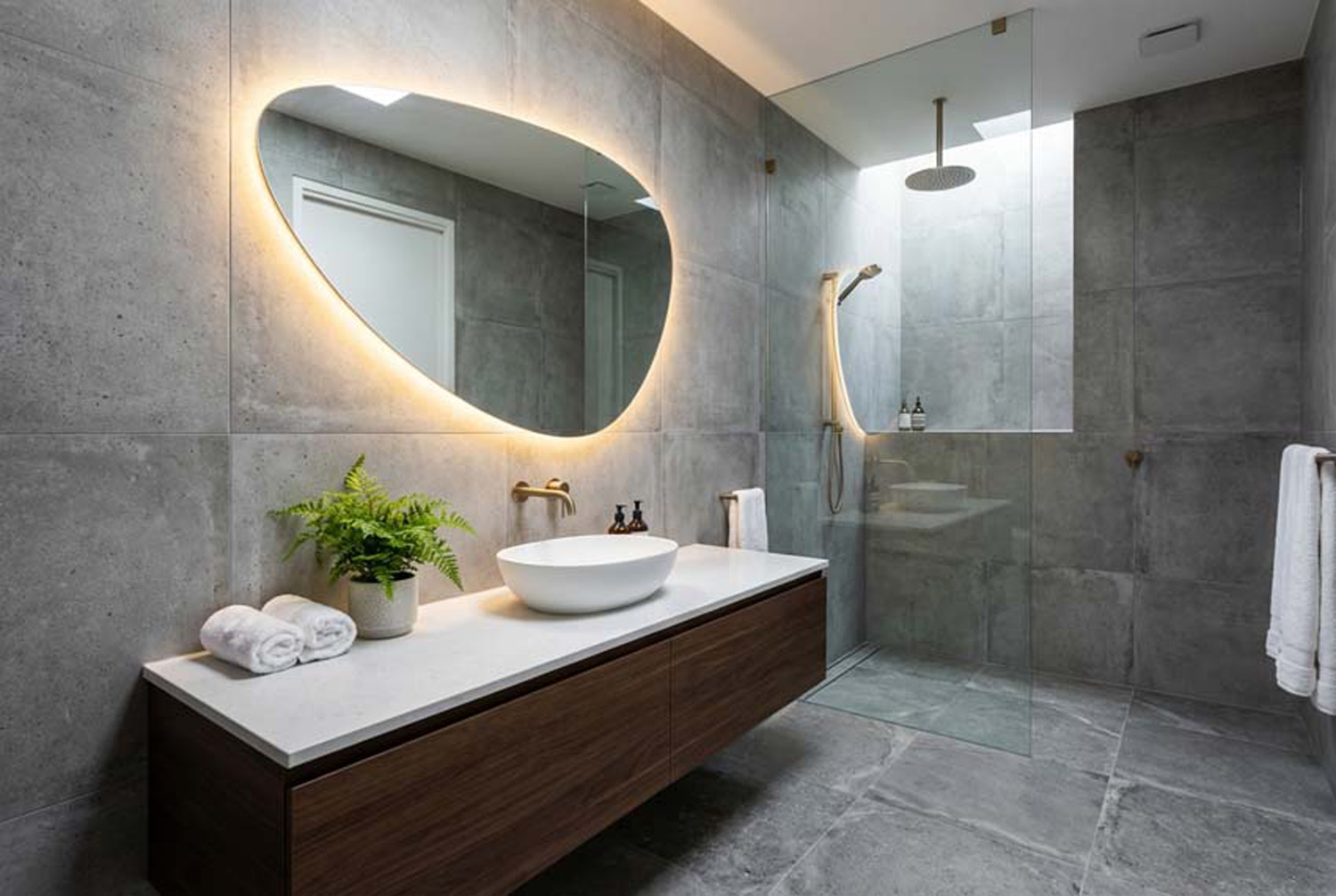 Miroir Romee organique LED + anti-buée 120x93,3cm