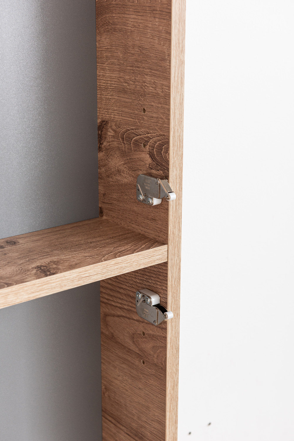 Kolomkast Raf houtlook honingeik hangend 170x41,6x14,6cm