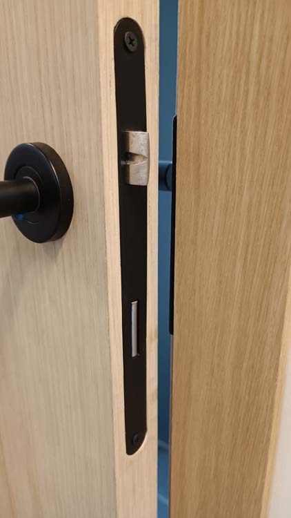 Complete binnendeur Belves fineer eik 201,5x63cm honingraat omkeerbaar + deurkast 16,5cm