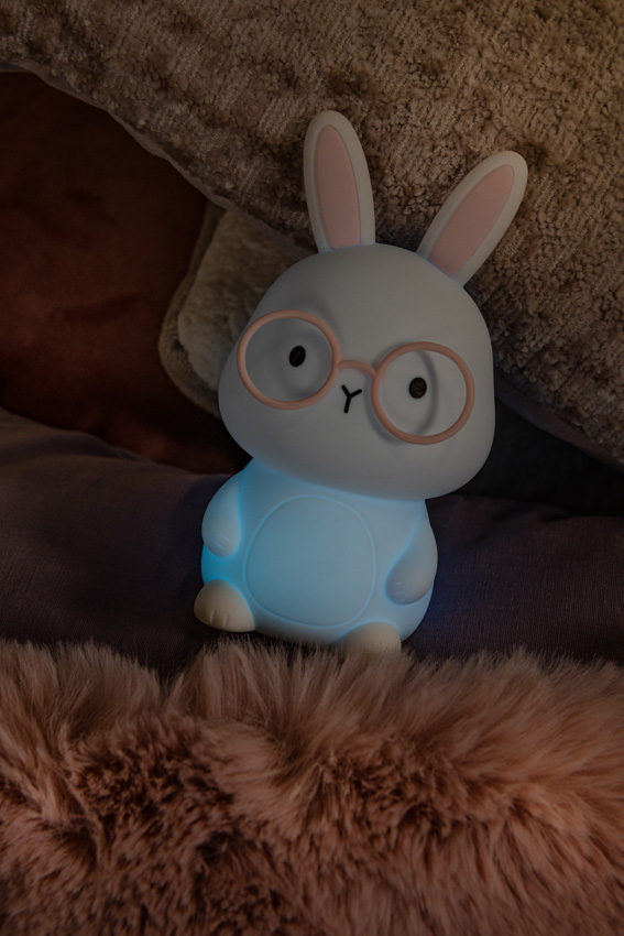 Lampe de nuit rechargeable pour chambre d'enfant - Batterie rechargeable/piles - LED à 3 niveaux dimmable - RGB - Blanc