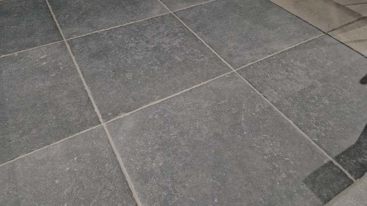 Dalle de terrasse Belchateau anthracite 60x60x1,8cm