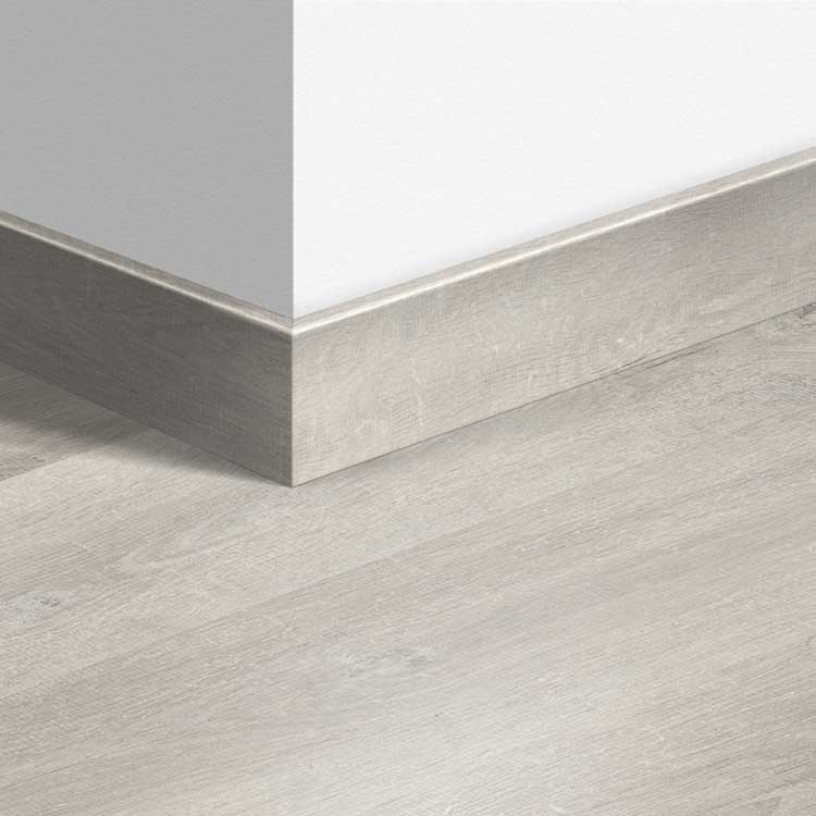 Parketplint Quick-Step 14 x 77 x 2400 mm Venetiaanse eik licht