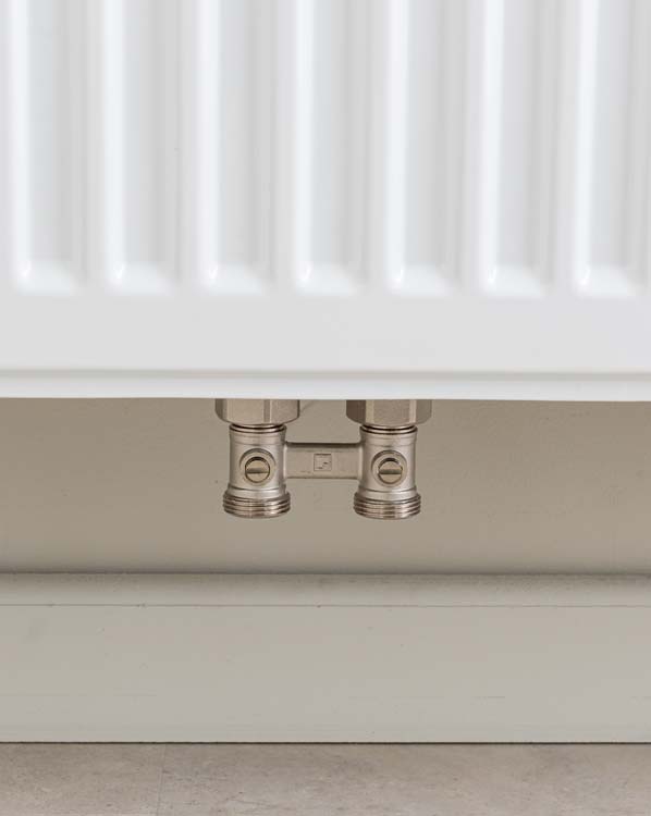 Radiator type 33 8-aansluiting 40 x 140 cm 2406 watt