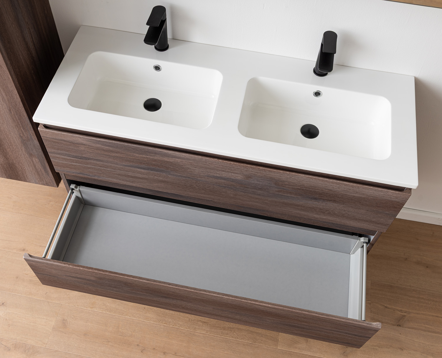 Meuble de salle de bains Tarik chêne ambré suspendu avec double vasque blanc brillant 120cm