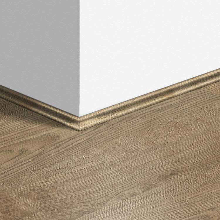 Kwadrant Quick-Step 17 x 17 x 2400 mm Oude eik matgeolied
