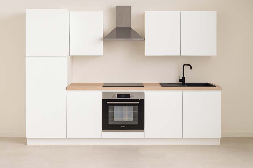 Cuisine Plenti 270 cm - four en bas - sans appareils - blanc/look de chêne