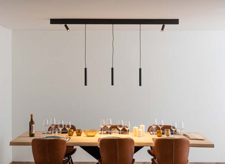 Rail lumineux design Béa noir set 1,8m 2 spots + 3 lustres 5x4W