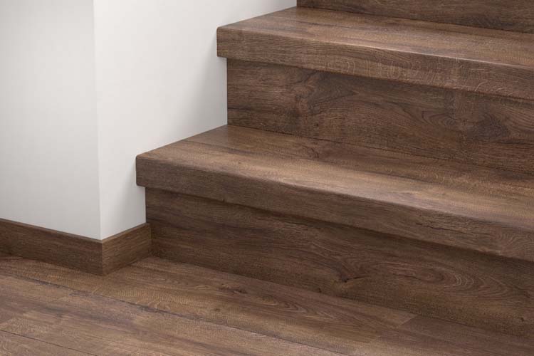 Couvre-marche Quick-step vinyle Medium planl Chêne d'automne chocolat