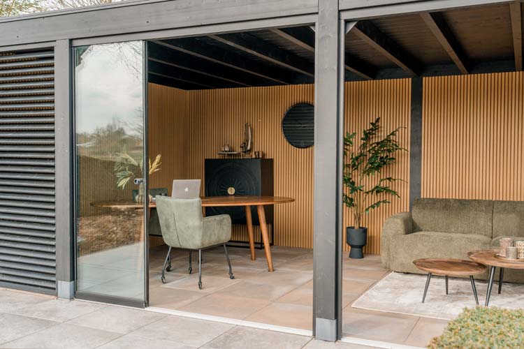 Gevelpaneel line up outdoor composiet ceder 2,5x19,6x290cm