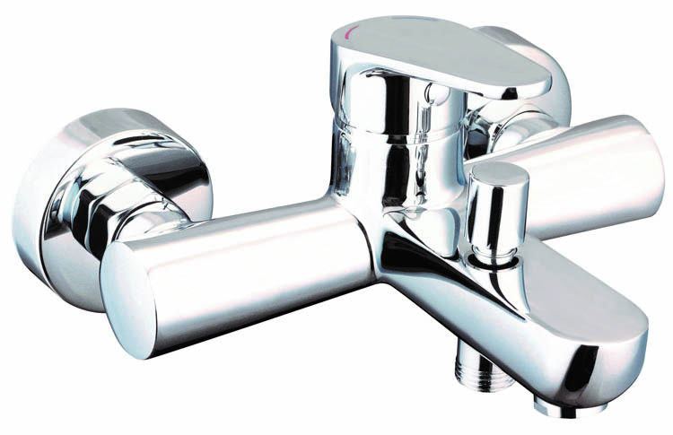 Robinet de bain Pika chrome Robinet de bain Pika chrome