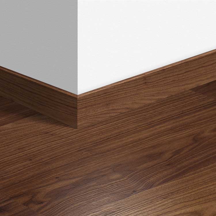 Standaardplint Quick-Step 58 x 12 x 2400 mm Notelaar geolied