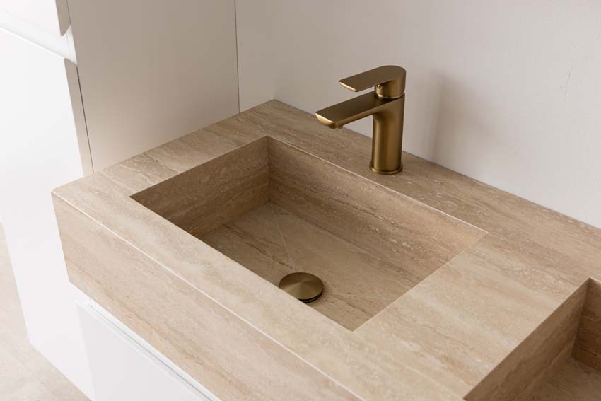 Meuble de salle de bain Tibo blanc avec double lavabo large en travertin 120cm