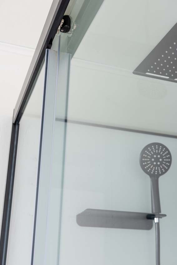 Douchecabine Piper thermostatisch L/R zwart draaideur 110x80x215cm Douchecabine Piper thermostatisch L/R zwart draaideur 110x80x215cm