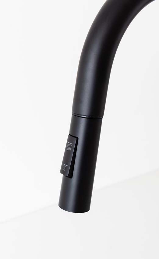 Robinet de cuisine Maverick noir mat avec bec extractible Robinet de cuisine Maverick noir mat avec bec extractible