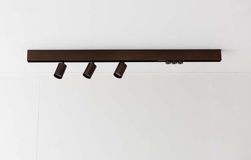 Rail lumineux Design Béa bronze brossé - 1,8m - 3 spots & 3 anneaux
