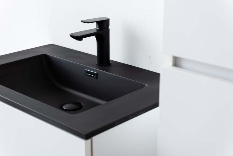 Meuble de salle de bains Pia blanc mat suspendu avec lavabo simple noir mat 70cm