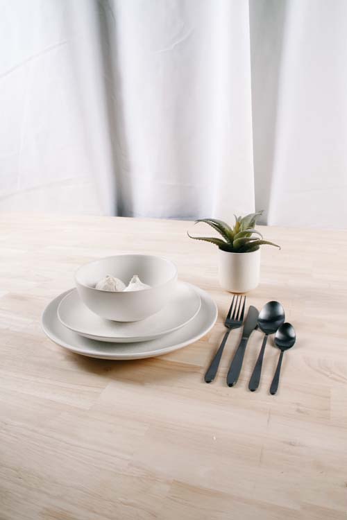 Ménagère noir mat 24 pcs