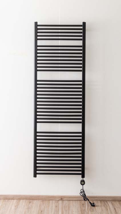 Radiateur électrique Darius single noir 180 x 60 cm 900 watt