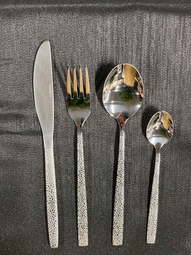 Bestekset Nody roestvrij staal zilver - 24delig - 6 personen Bestekset Nody roestvrij staal zilver - 24delig - 6 personen