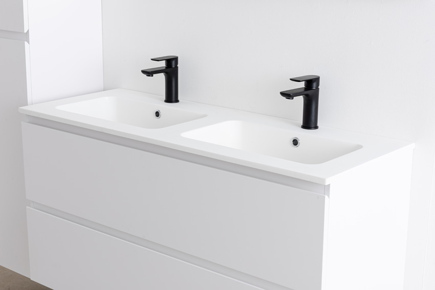 Badkamermeubel Bianca mat wit hangend met dubbele wastafel mat wit 120,5cm