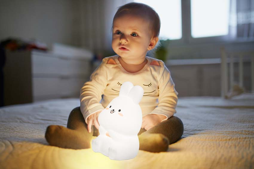 Tafellamp Konijn - Wit - 9x11x17cm - Dimbaar - LED - 1x0,3W - RGB 3000K - met batterij en timer